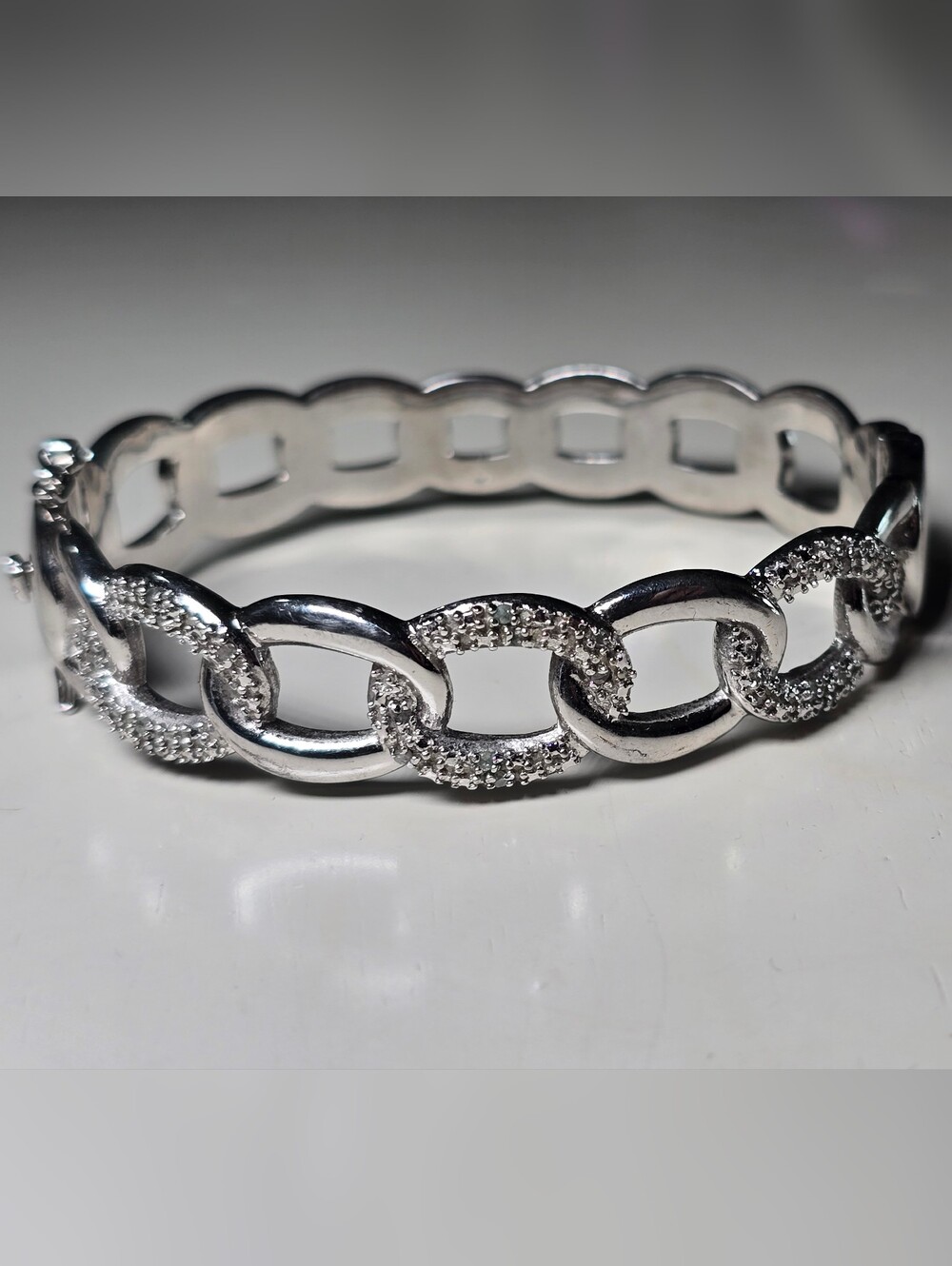💎 Silver Link Bracelet with Pave Crystal Accents and Scarab Clasp